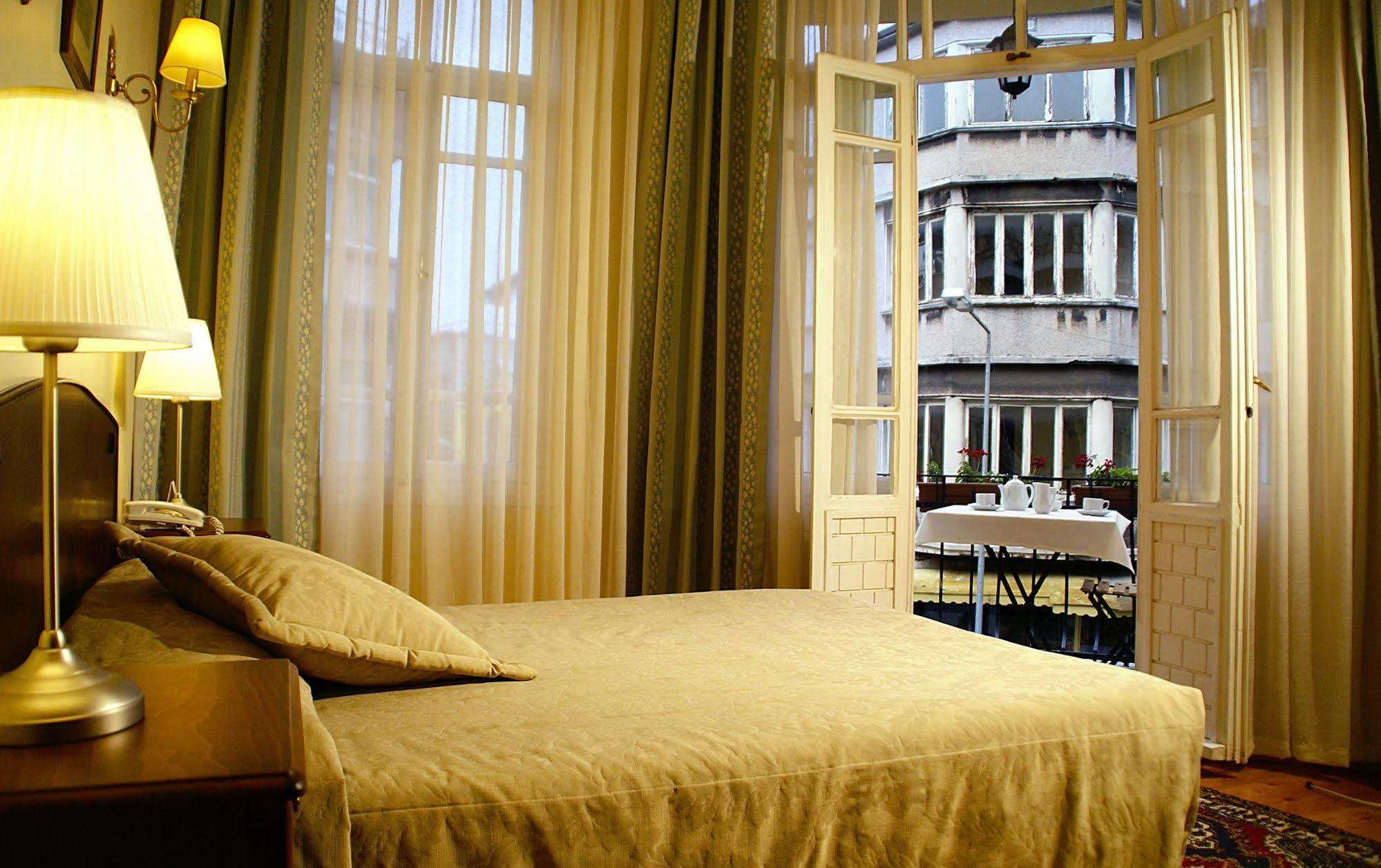 Hotel Uyan-Special Category Istanbul Ngoại thất bức ảnh